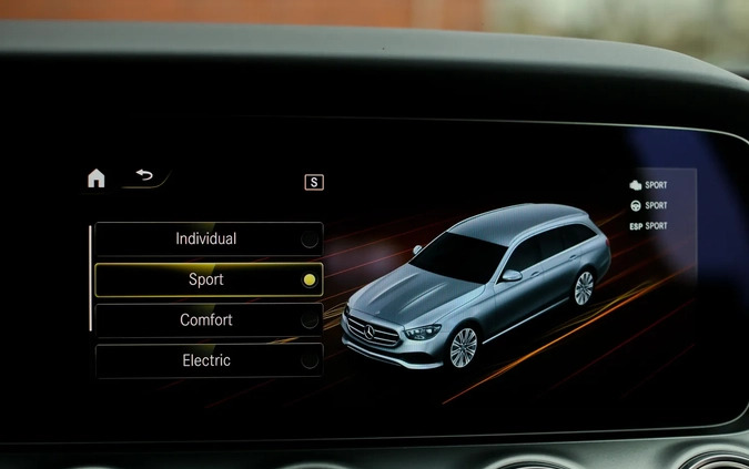 Mercedes-Benz Klasa E cena 179900 przebieg: 29500, rok produkcji 2022 z Chojnice małe 781